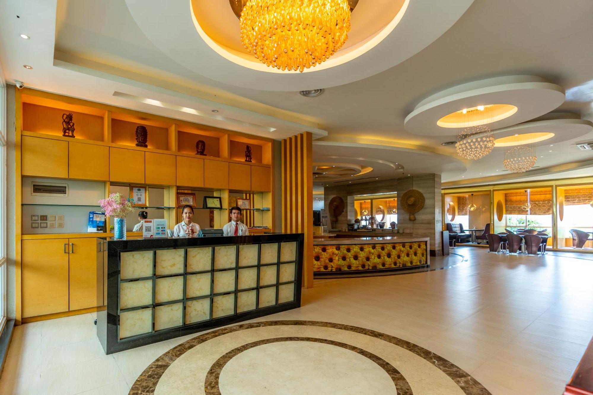 Dara Airport Hotel Пном Пен Екстериор снимка