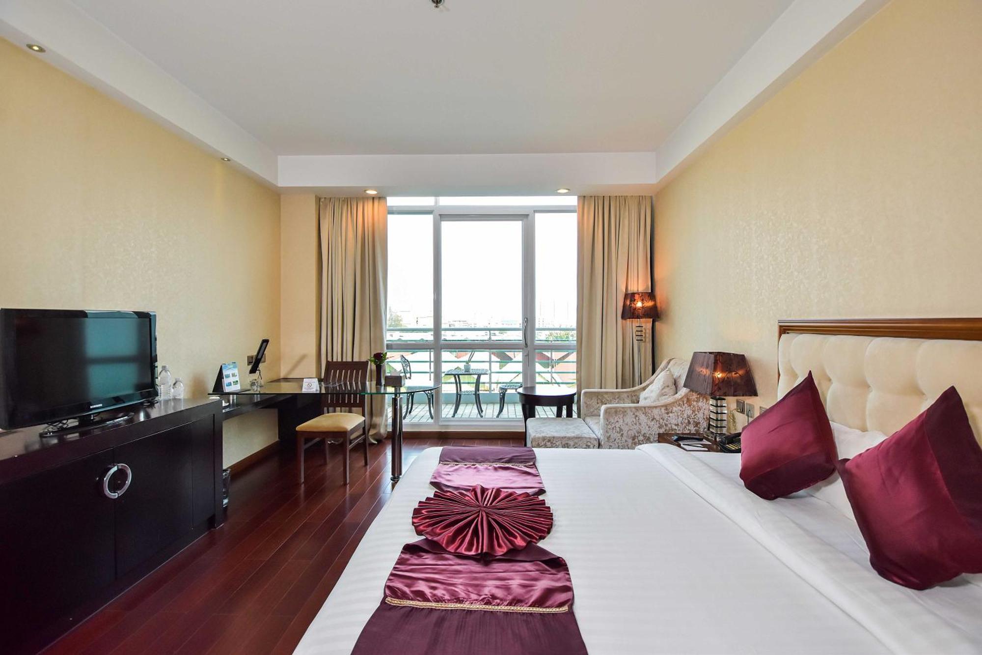 Dara Airport Hotel Пном Пен Екстериор снимка