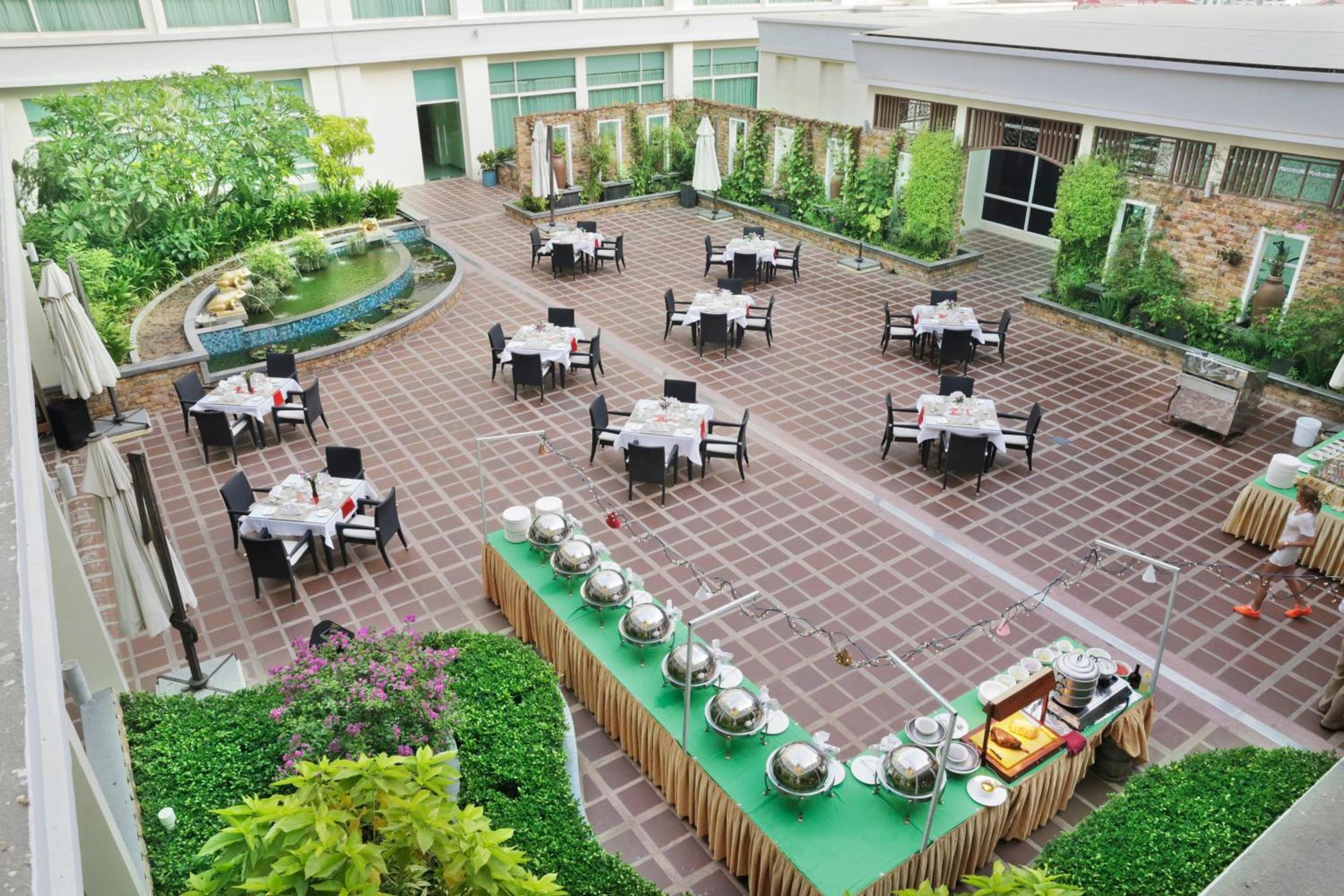 Dara Airport Hotel Пном Пен Екстериор снимка